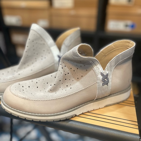 Sundance Catalog Emu Australia Sufi Booties Size 38 - Picture 4 of 10